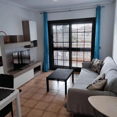 Vinnci Apartments Next Door To Vinnci 5 Star Hotel アデヘ
