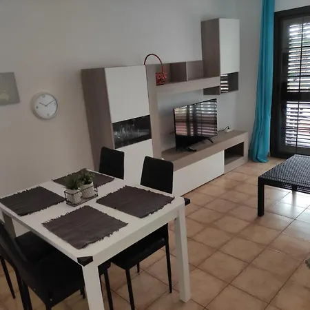 Vinnci Apartments Next Door To Vinnci 5 Star Hotel 別荘 アデヘ