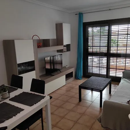 Vinnci Apartments Next Door To Vinnci 5 Star Hotel アデヘ